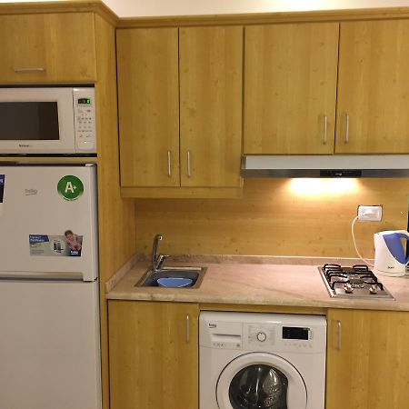Royal Luxury Apartments & Suites عمان المظهر الخارجي الصورة